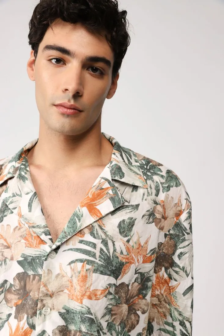 Camicia fantasia botanica con maniche corte e revers