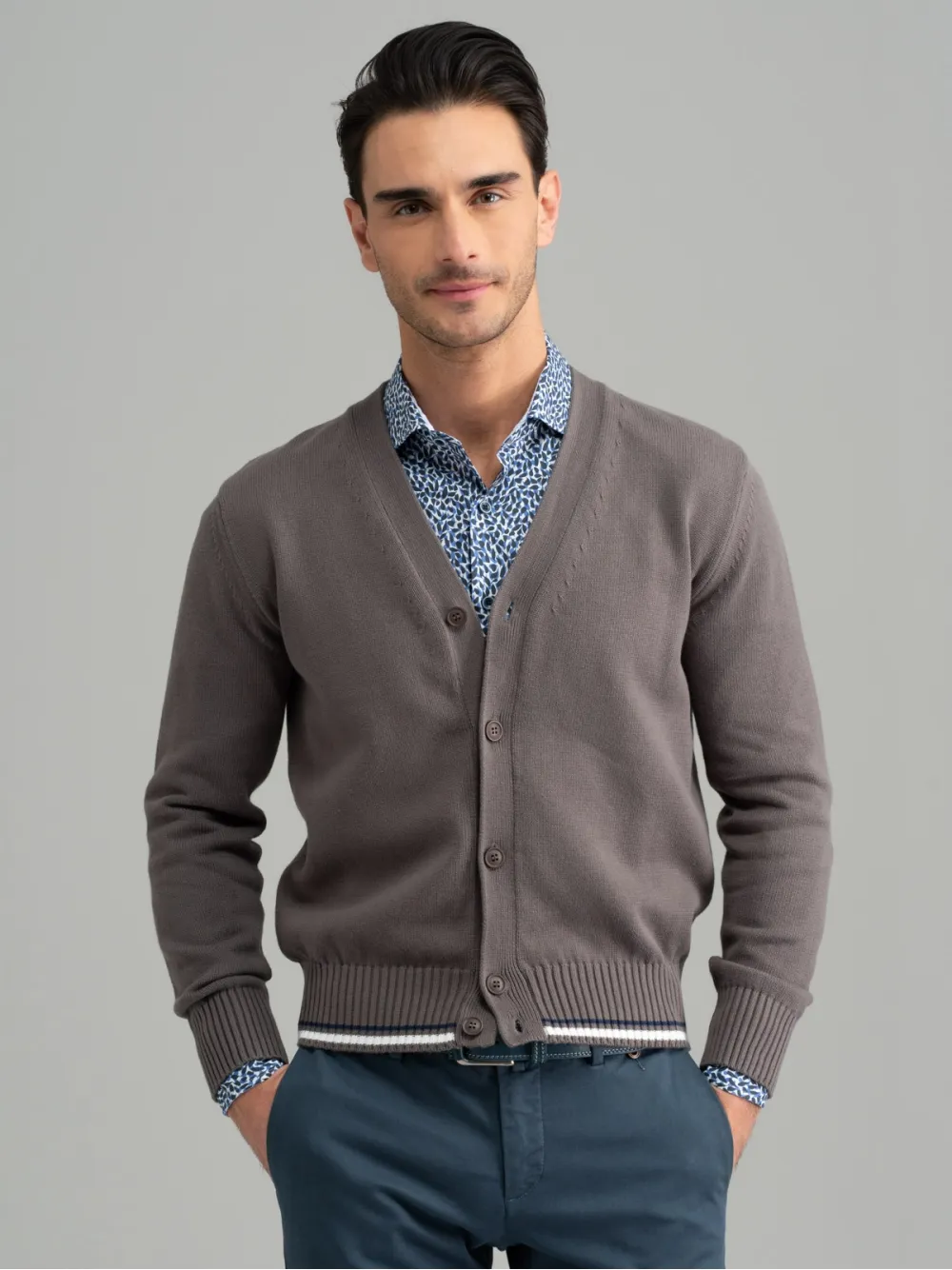 Cardigan uomo stile college