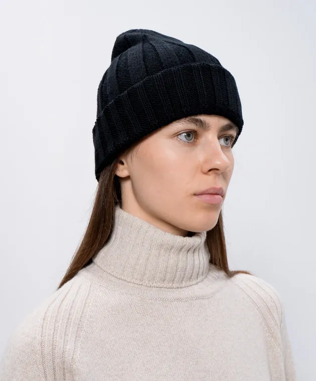 John Smedley Cappello di lana nera con una cicatrice HICKORY