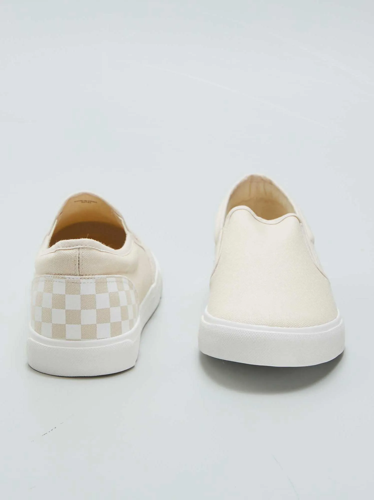 Sneakers tipo 'slip-on' - BEIGE